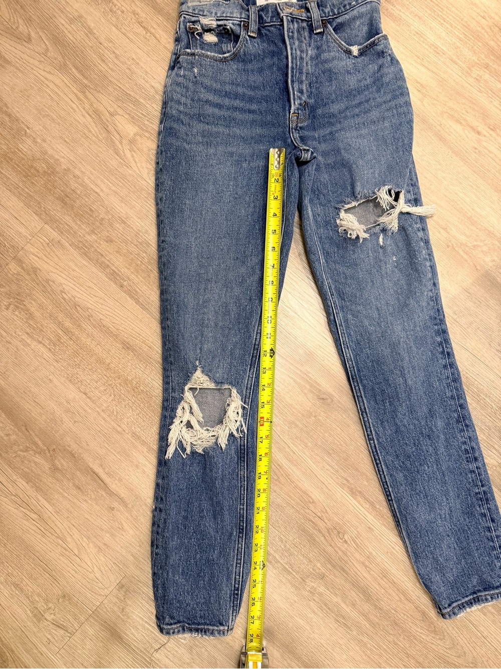 Abercrombie & Fitch Women's Ripped Medium Blue high rise mom jean size 23 - Picture 8 of 8